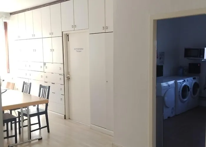 Hostel Monteurzimmer In West Bei Hansezimmer