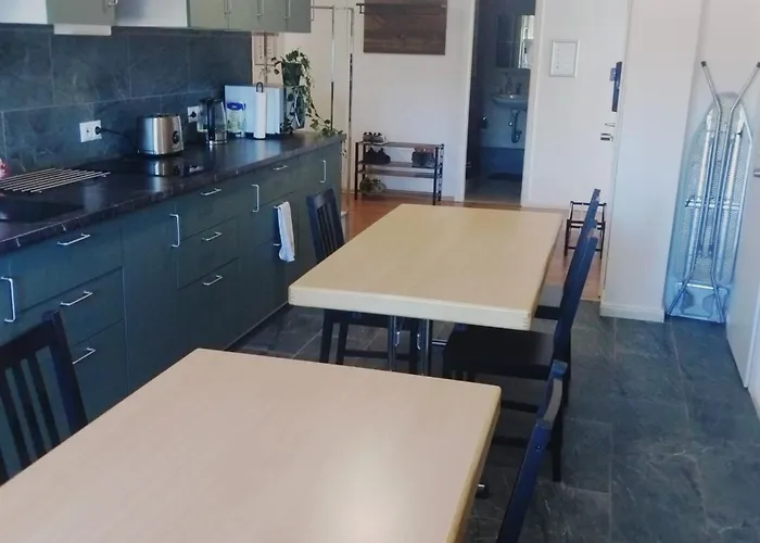 Monteurzimmer In West Bei Hansezimmer Hostel *
